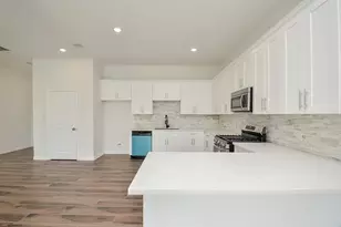 8630 Scott St, Houston, TX 77051 - Photo 13