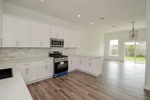 8630 Scott St, Houston, TX 77051 - Photo 11