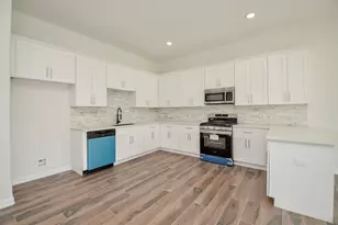8630 Scott St, Houston, TX 77051 - Photo 15