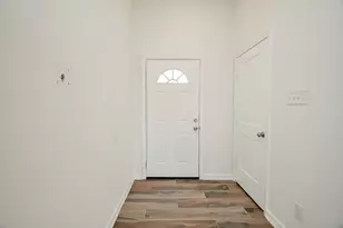 8630 Scott St, Houston, TX 77051 - Photo 5