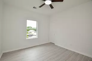 8630 Scott St, Houston, TX 77051 - Photo 21