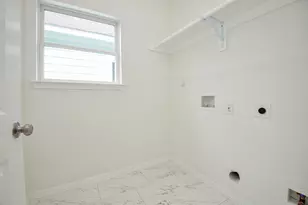 8630 Scott St, Houston, TX 77051 - Photo 21