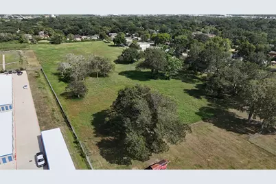 2401 4th Street, Rosenberg, TX 77471 - Photo 5
