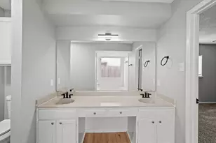 7215 Trogon Ln, Houston, TX 77083 - Photo 15