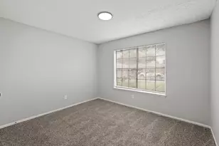 7215 Trogon Ln, Houston, TX 77083 - Photo 3