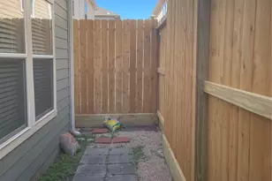 1706 Redwing Haven Dr, Houston, TX 77009 - Photo 13