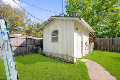 1413 Andrea, Bay City, TX 77414 - Photo 5