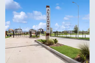 13305 Moncloa Drive, Houston, TX 77047 - Photo 21