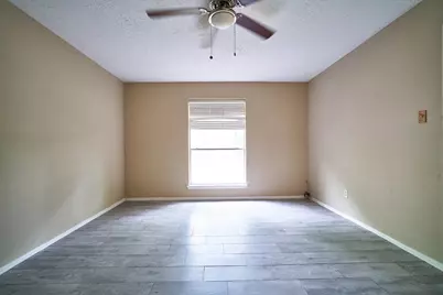 10235 Gulfstream Lane, Sugar Land, TX 77498 - Photo 15