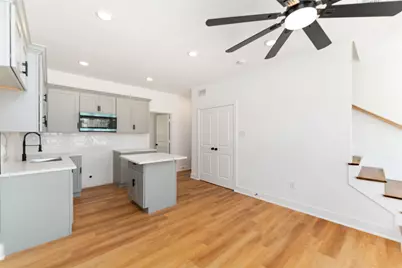 8201 Calhoun Street #A/B, Houston, TX 77033 - Photo 7