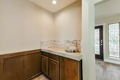 3911 Cherry Forest Drive, Houston, TX 77088 - Photo 9