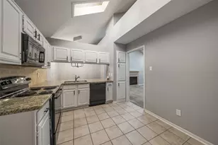 3818 Red Fir Dr, Houston, TX 77088 - Photo 11