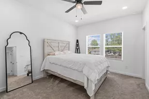 8019 Elbert St, Houston, TX 77028 - Photo 13