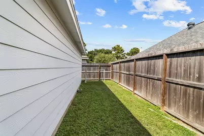 9306 Poplar Bluff Lane, Houston, TX 77095 - Photo 21