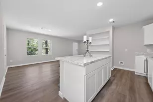 154 Lakeview Dr E, Livingston, TX 77351 - Photo 5