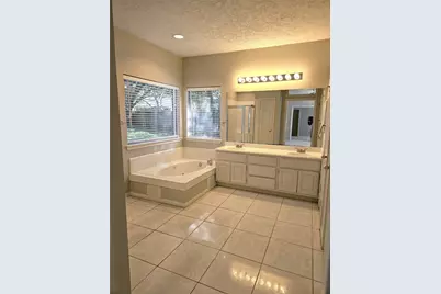 14310 Windsor Oaks Lane, Houston, TX 77062 - Photo 13