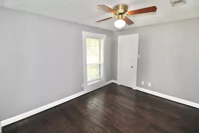 16710 Cobble Ridge Drive, Sugar Land, TX 77498 - Photo 11