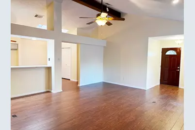 16806 Ashmoor Way, Houston, TX 77058 - Photo 9