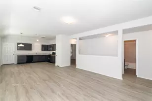 8706 Livings St, Houston, TX 77028 - Photo 5