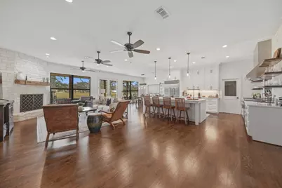 1094 Dunlavy Road, Cat Spring, TX 78933 - Photo 5