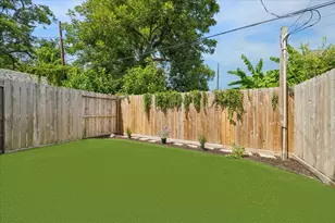 1013 E 27th St, Houston, TX 77009 - Photo 29