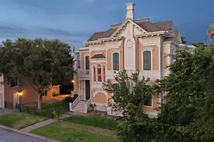 1826 Sealy St, Galveston, TX 77550 - Photo 39