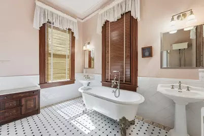 1826 Sealy Street, Galveston, TX 77550 - Photo 31