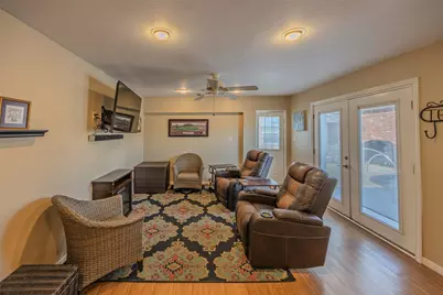 1905 Rosenbaum, Brenham, TX 77833 - Photo 29