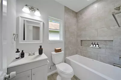 16713 E Ivanhoe, Montgomery, TX 77316 - Photo 5