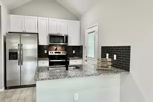 16713 E Ivanhoe, Montgomery, TX 77316 - Photo 9