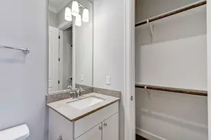1215 W 24th St, Houston, TX 77008 - Photo 7
