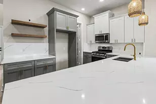 10899 Redbird St, Conroe, TX 77385 - Photo 13