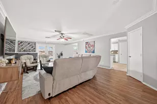 2202 Falling Oaks Rd, Houston, TX 77038 - Photo 9