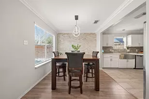 2202 Falling Oaks Rd, Houston, TX 77038 - Photo 11