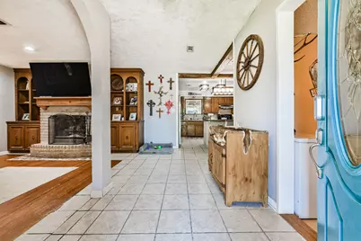 2009 15th Avenue N, Texas City, TX 77590 - Photo 5