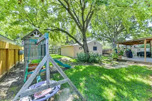 2009 15th Ave N, Texas City, TX 77590 - Photo 25