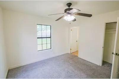 909 E Sarah Street, Cuero, TX 77954 - Photo 19
