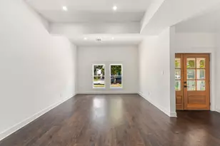 925 Cortlandt St, Houston, TX 77008 - Photo 5