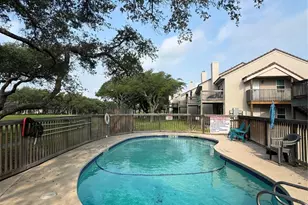 221 Marion Dr, Rockport, TX 78382 - Photo 11