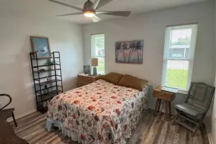 221 Marion Dr, Rockport, TX 78382 - Photo 5