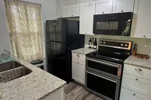 221 Marion Dr, Rockport, TX 78382 - Photo 7