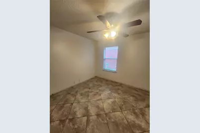 14914 Sugarhollow Drive, Sugar Land, TX 77498 - Photo 15