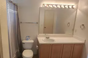 14914 Sugarhollow Dr, Sugar Land, TX 77498 - Photo 11