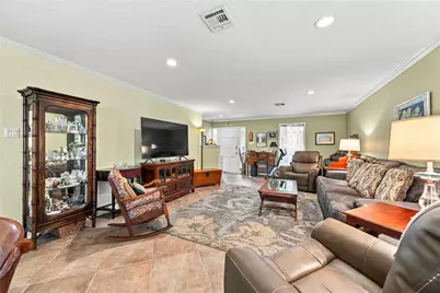 6002 Saxon Drive, Houston, TX 77092 - Photo 17