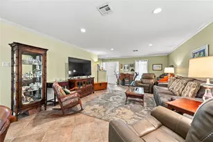 6002 Saxon Dr, Houston, TX 77092 - Photo 17