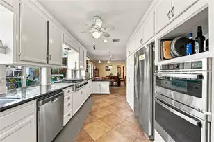 6002 Saxon Dr, Houston, TX 77092 - Photo 7