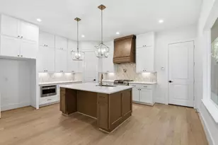 1436 Alexander St, Houston, TX 77008 - Photo 9