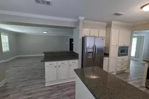 6026 Warm Springs Rd, Houston, TX 77035 - Photo 5