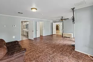 17807 Loring Ln, Spring, TX 77388 - Photo 15