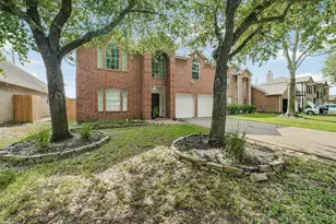 11026 Desert Springs Cir, Houston, TX 77095 - Photo 3